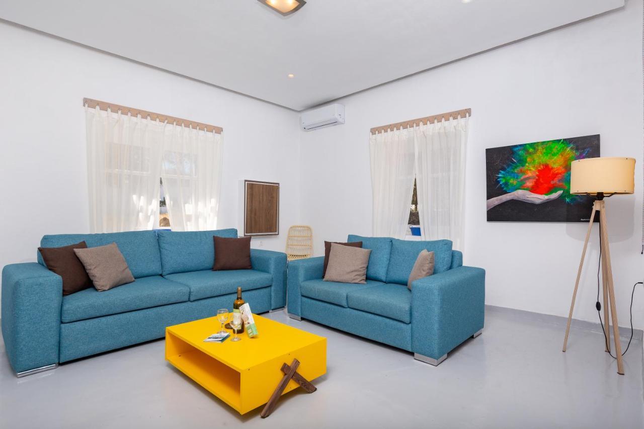 Blue Violet Apartment